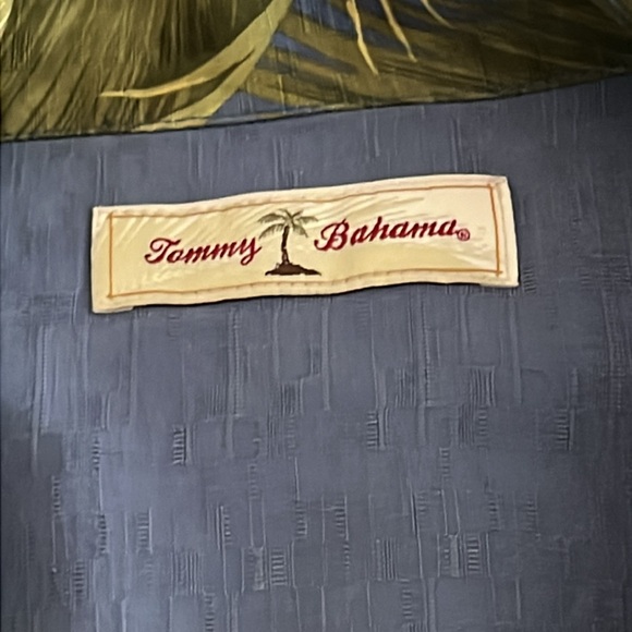 Tommy Bahama silk l shirt - Picture 4 of 14